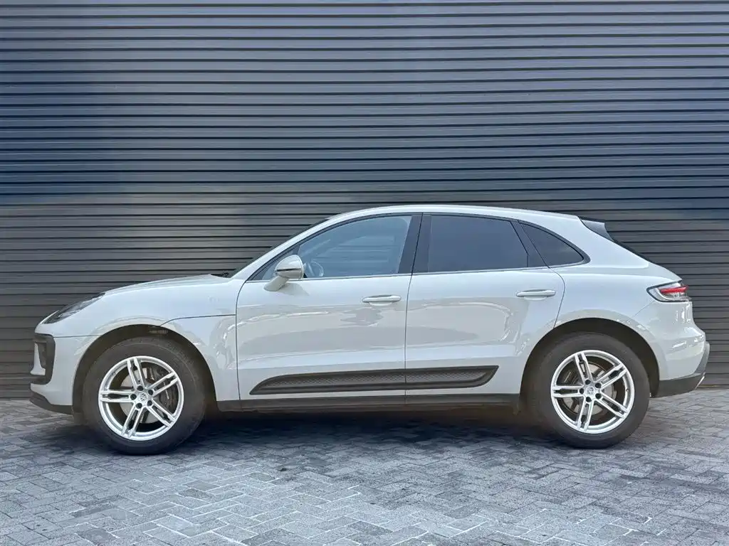 Porsche Macan 2024