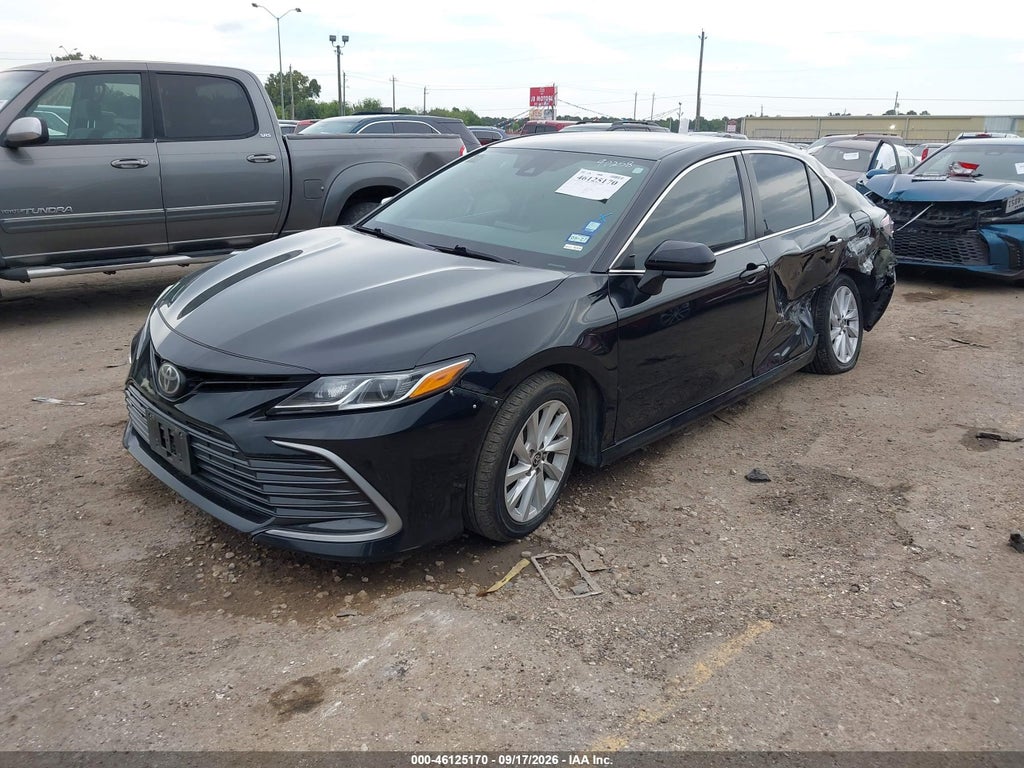 Toyota Camry 2021
