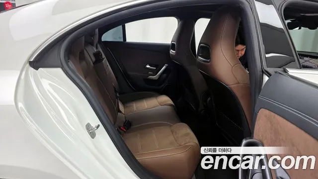Mercedes-Benz CLA 2024