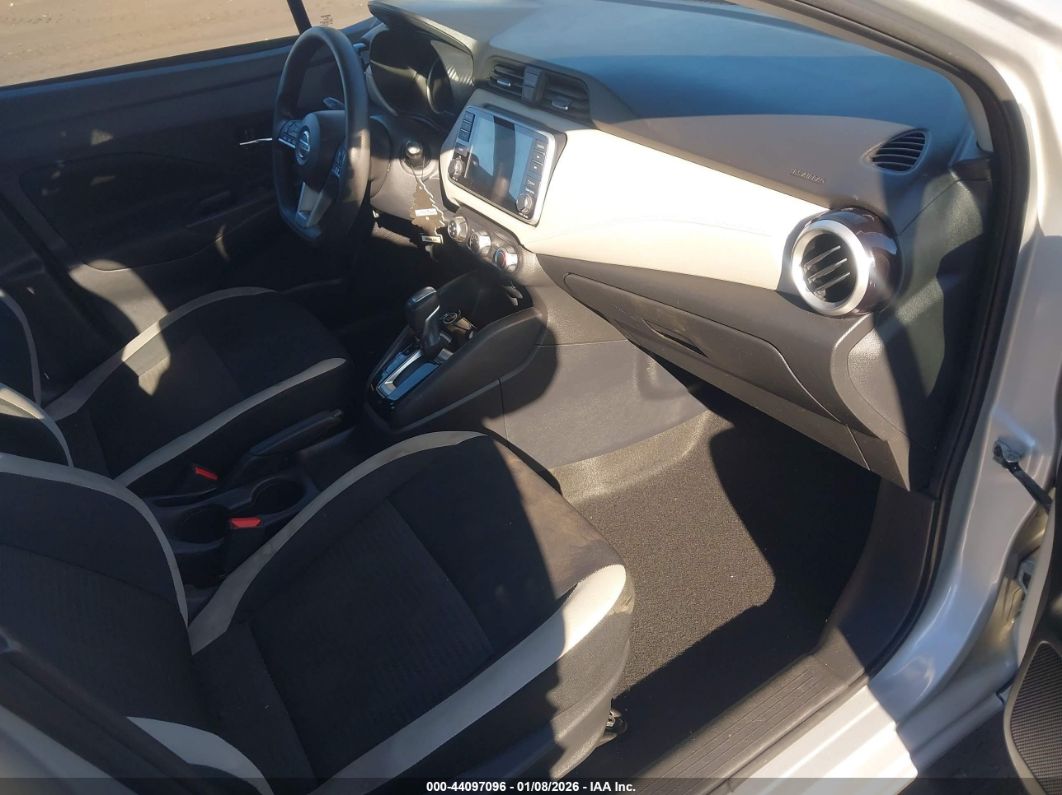 Nissan Versa 2021
