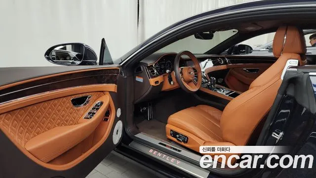 Bentley Continental 2022