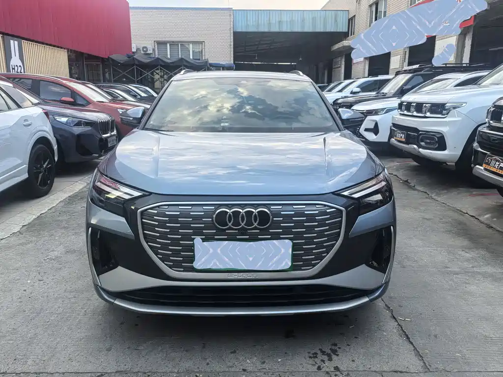 Audi Q4 e-tron 2023