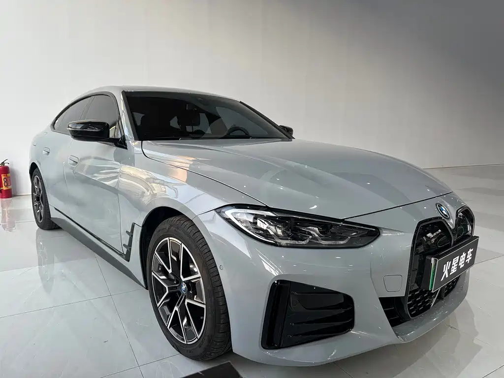BMW i4 2024