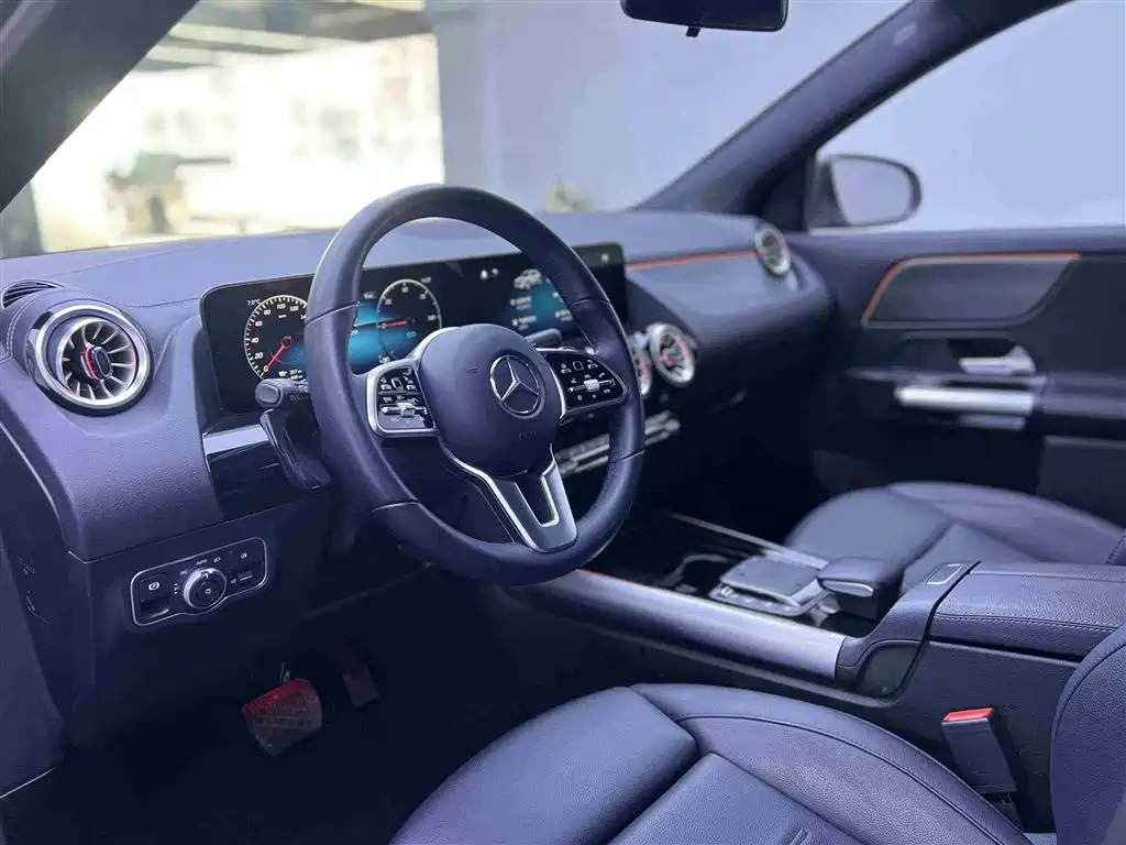 Mercedes-Benz EQA 2023