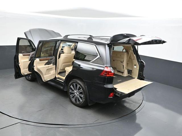 Lexus LX 2021