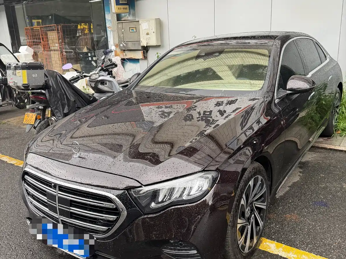 Mercedes-Benz E-Класс 2023