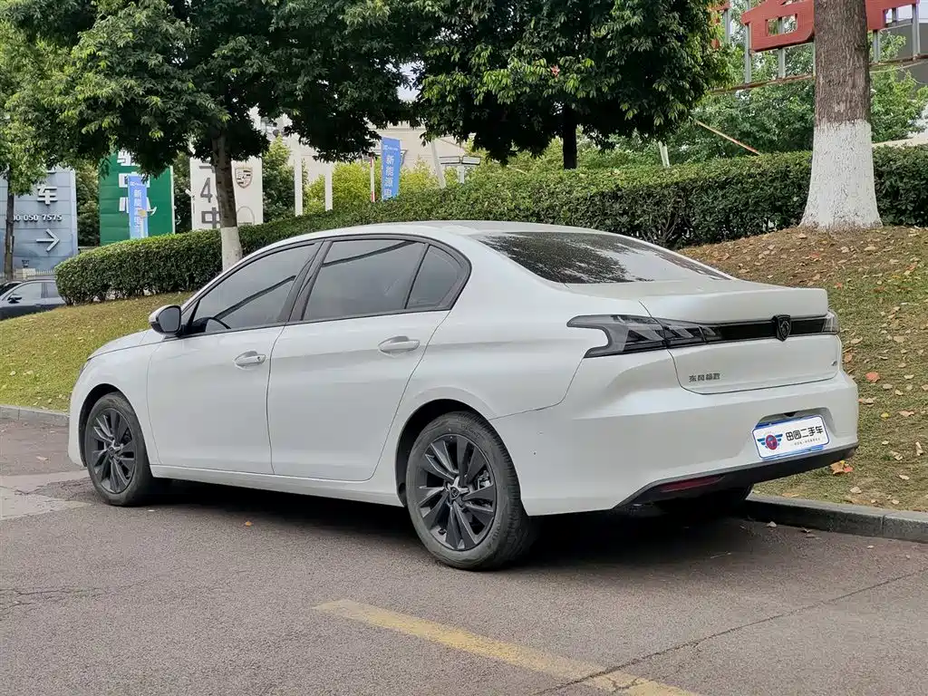 Peugeot 408 2024