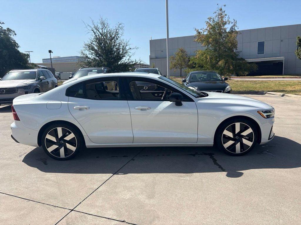 Volvo S60 2024