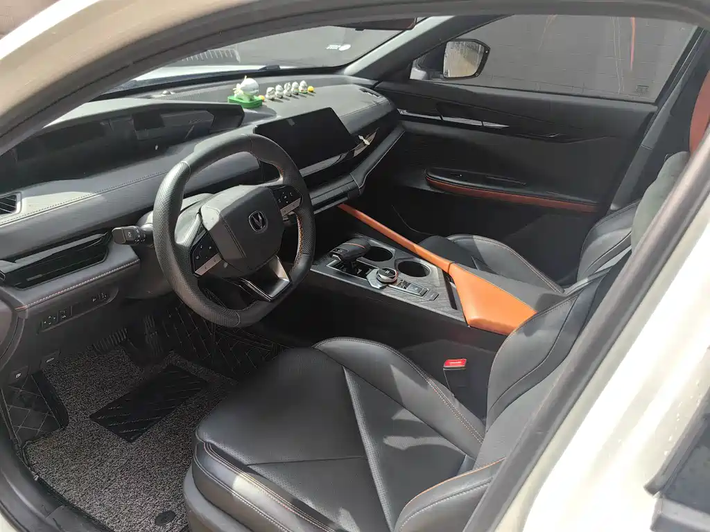 Changan UNI-V 2022
