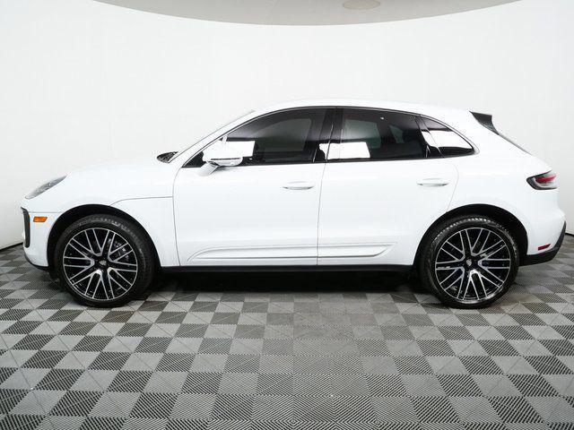 Porsche Macan 2024