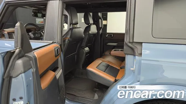 Ford Bronco 2023