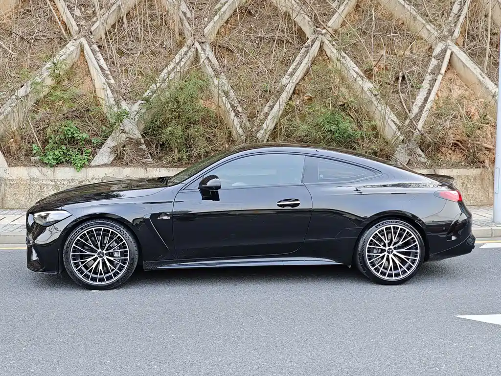 Mercedes-Benz CLE AMG 2025