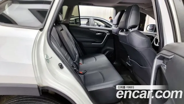 Toyota RAV4 2021