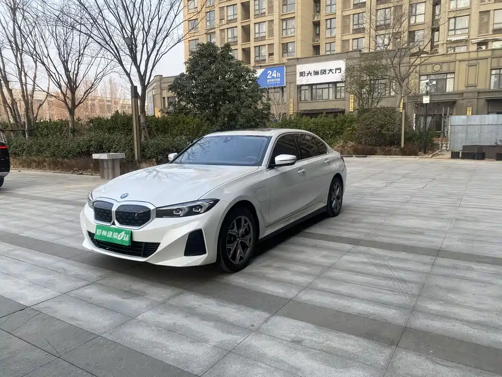BMW i3 2023