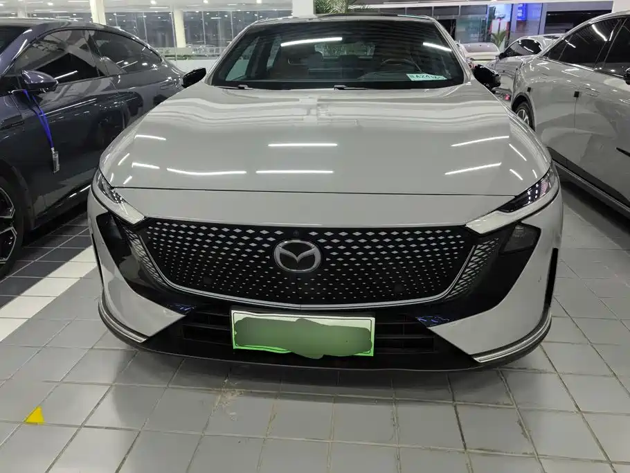 Mazda EZ-6 2024