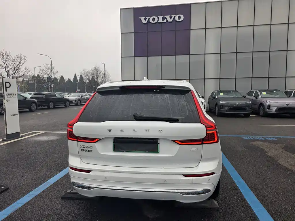 Volvo XC60 2023