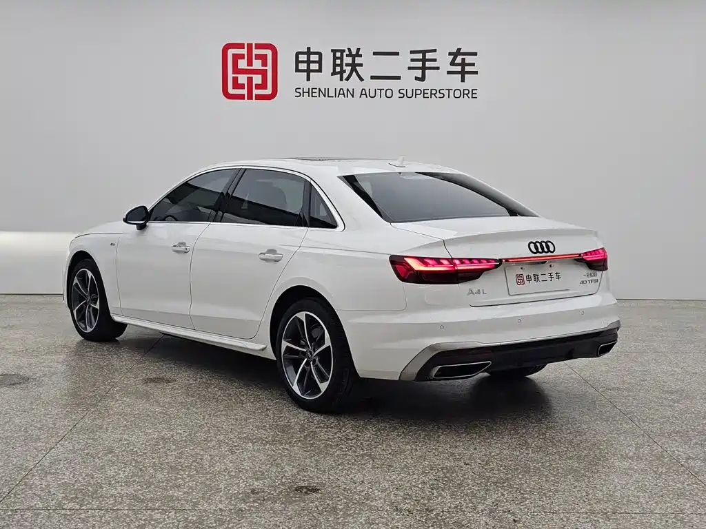Audi A4 2023