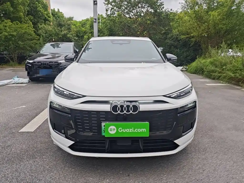 Audi e-tron 2025