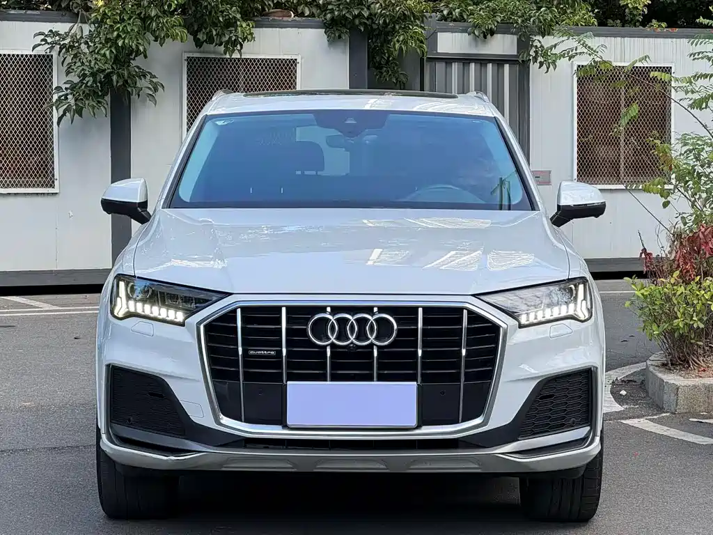 Audi Q7 2021