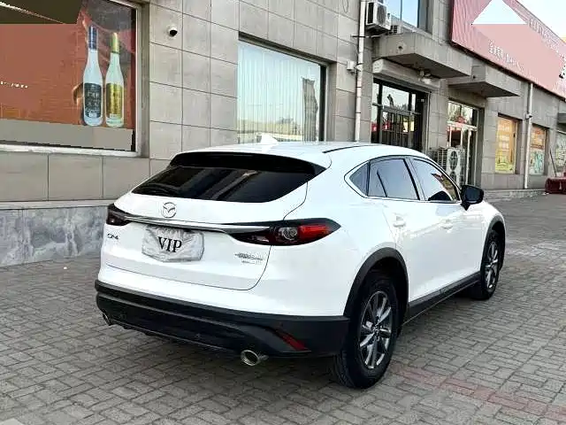 Mazda CX-4 2022