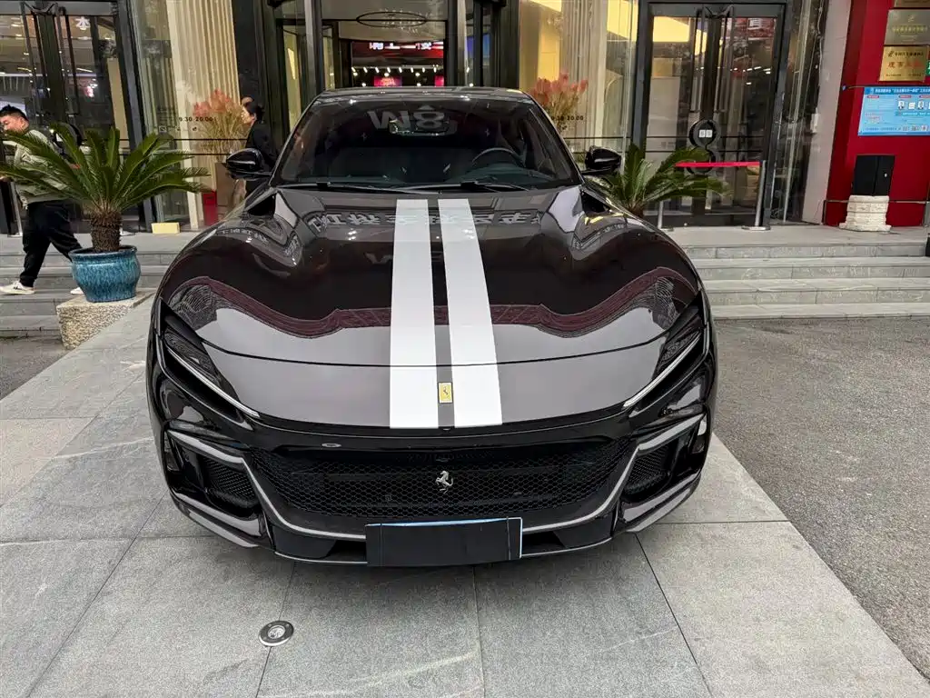 Ferrari Purosangue 2025