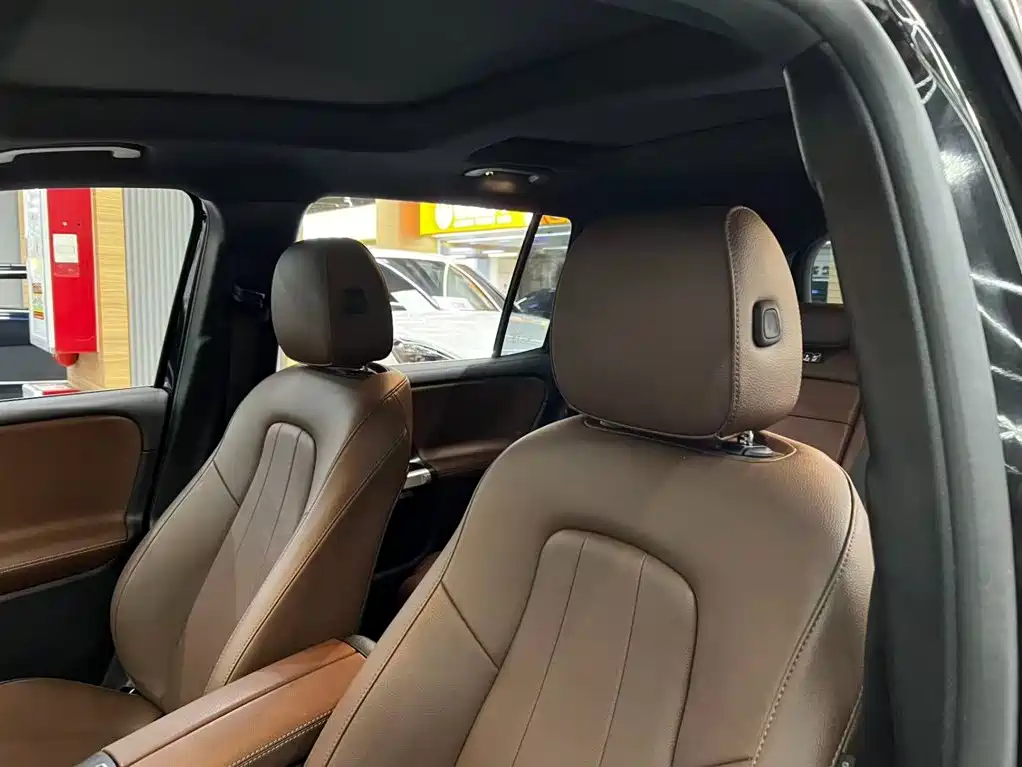Mercedes-Benz GLB 2022