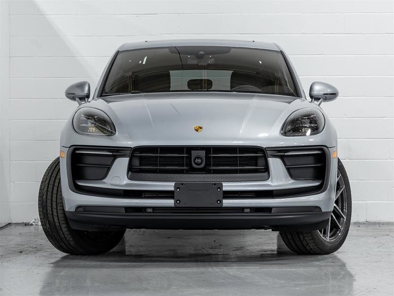 Porsche Macan 2025