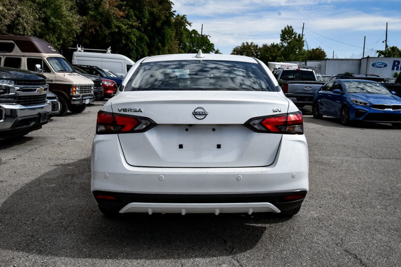 Nissan Versa 2024