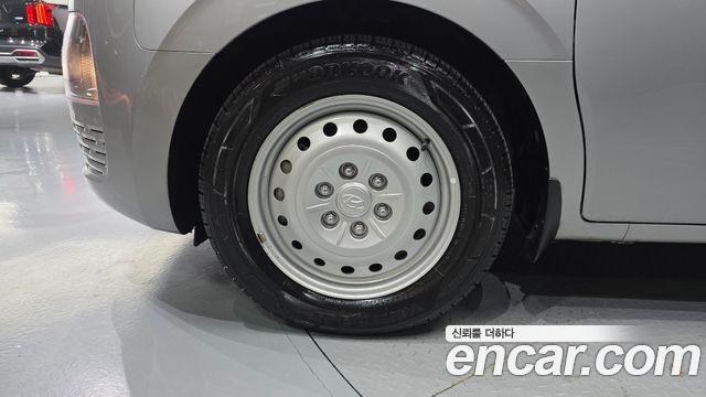 Hyundai Staria 2023