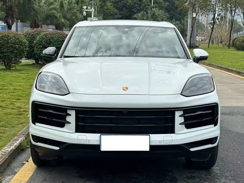 Porsche Cayenne 2025