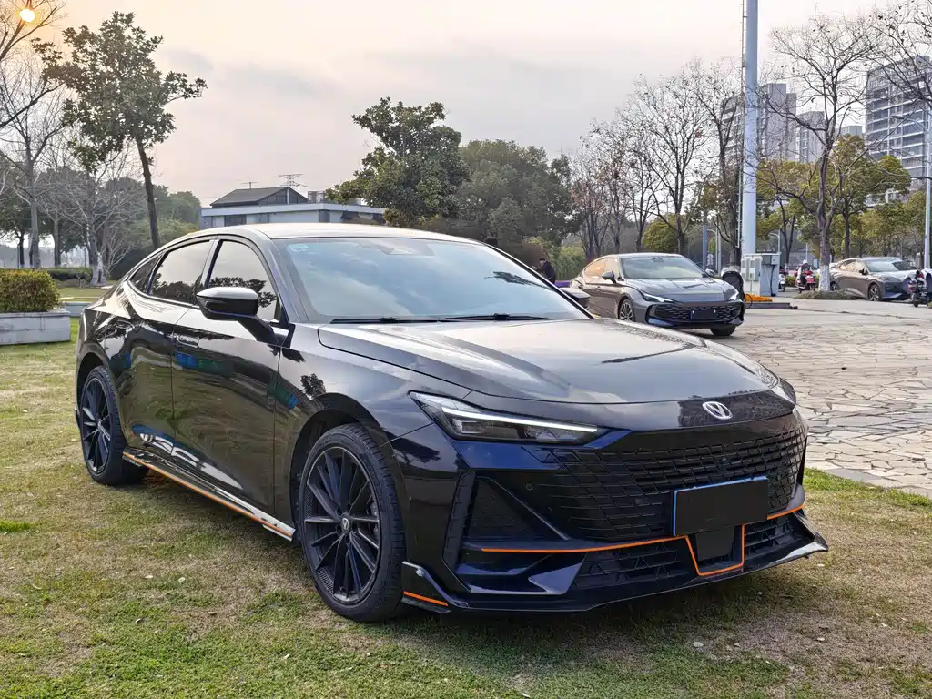 Changan UNI-V 2022