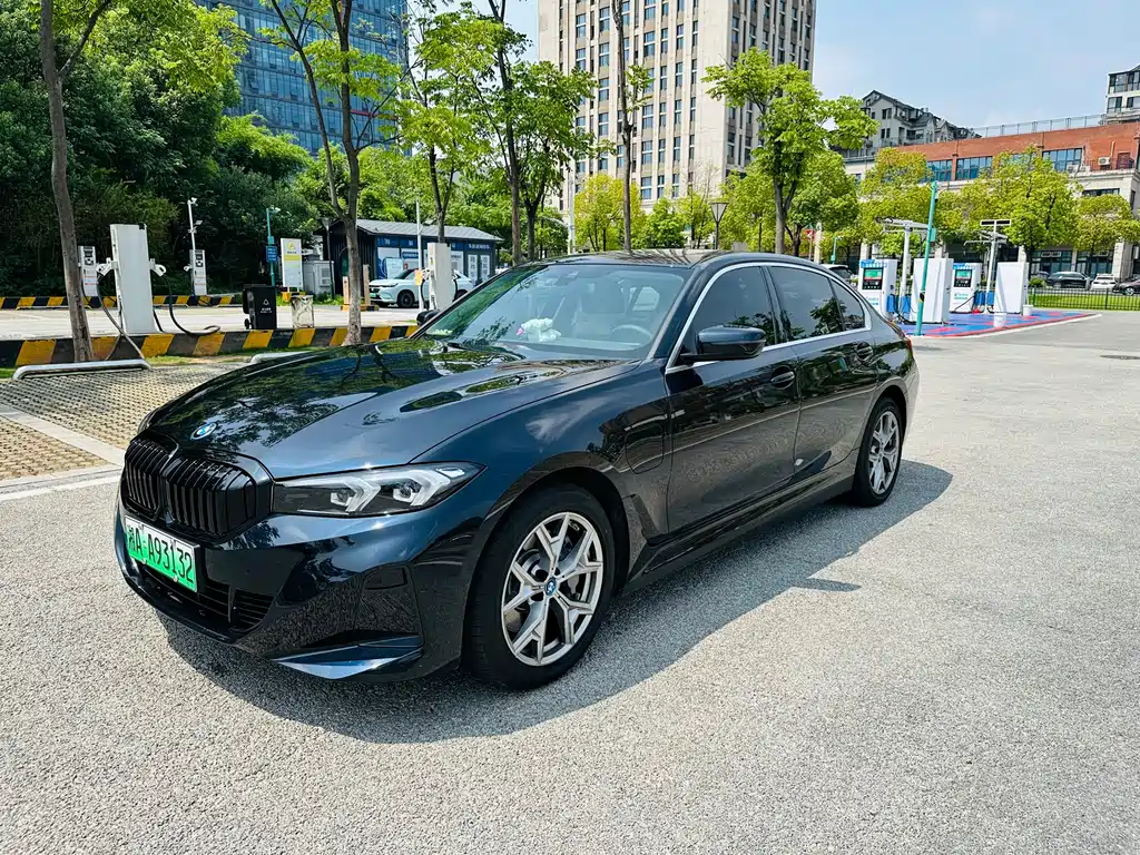 BMW i3 2024