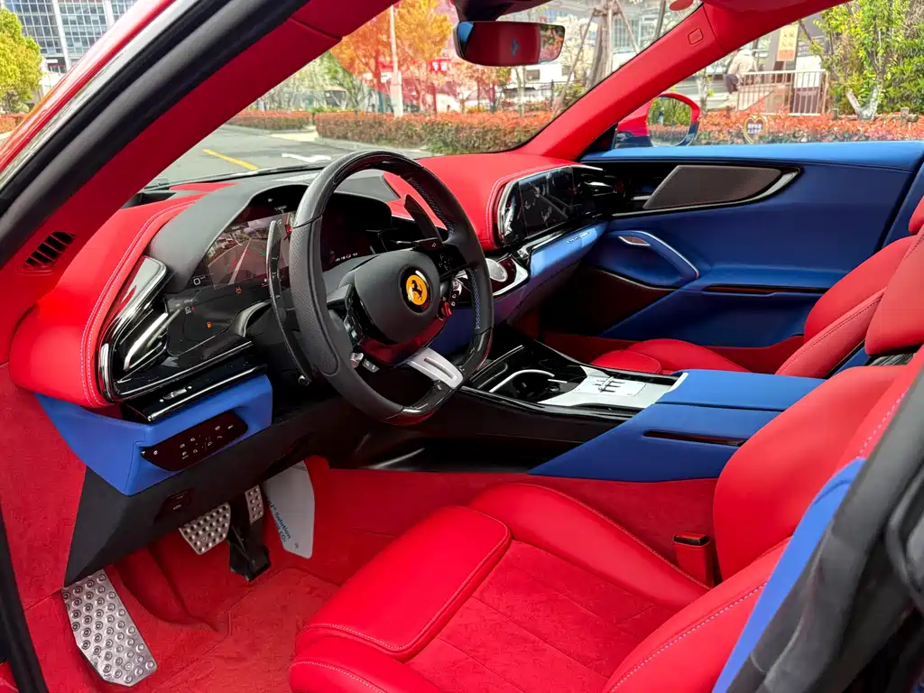 Ferrari Purosangue 2025