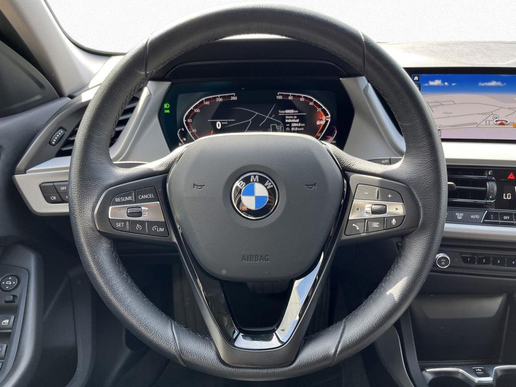BMW 118 2022