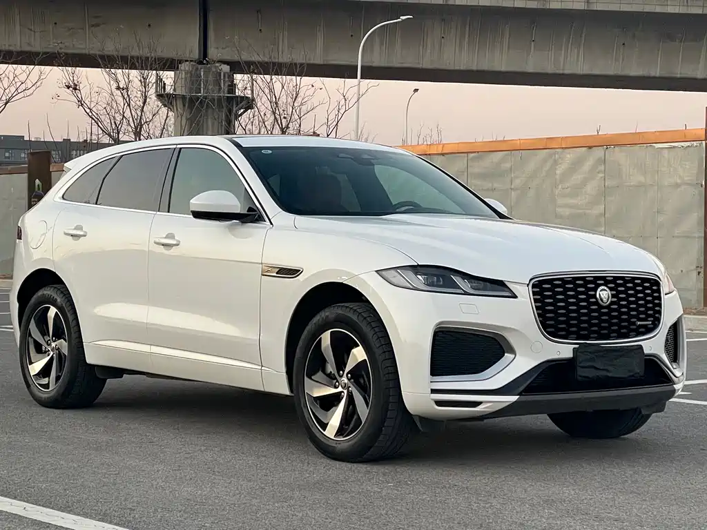 Jaguar F-Pace 2024