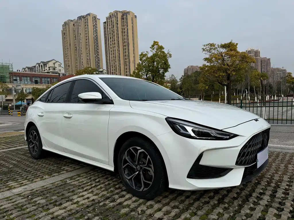MG MG5 2022
