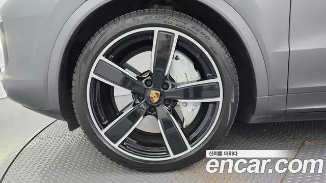 Porsche Cayenne 2020