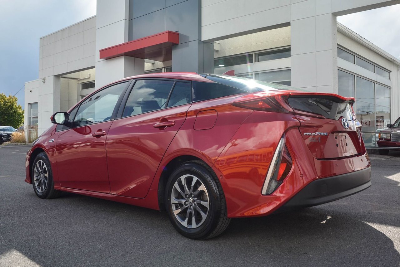 Toyota Prius 2021