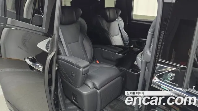 Toyota Alphard 2024