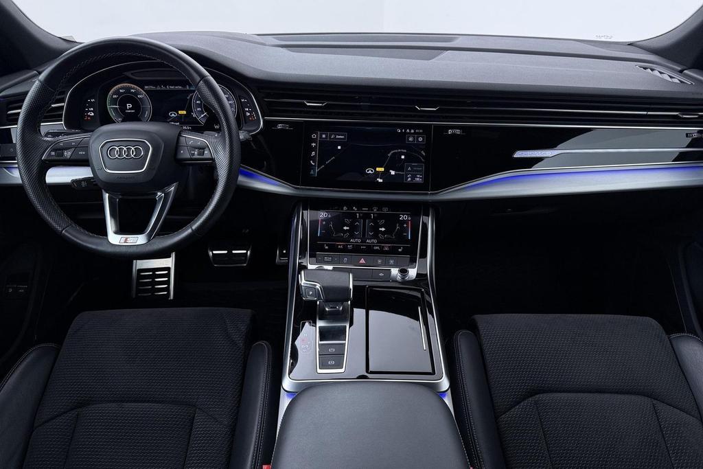 Audi Q8 2021