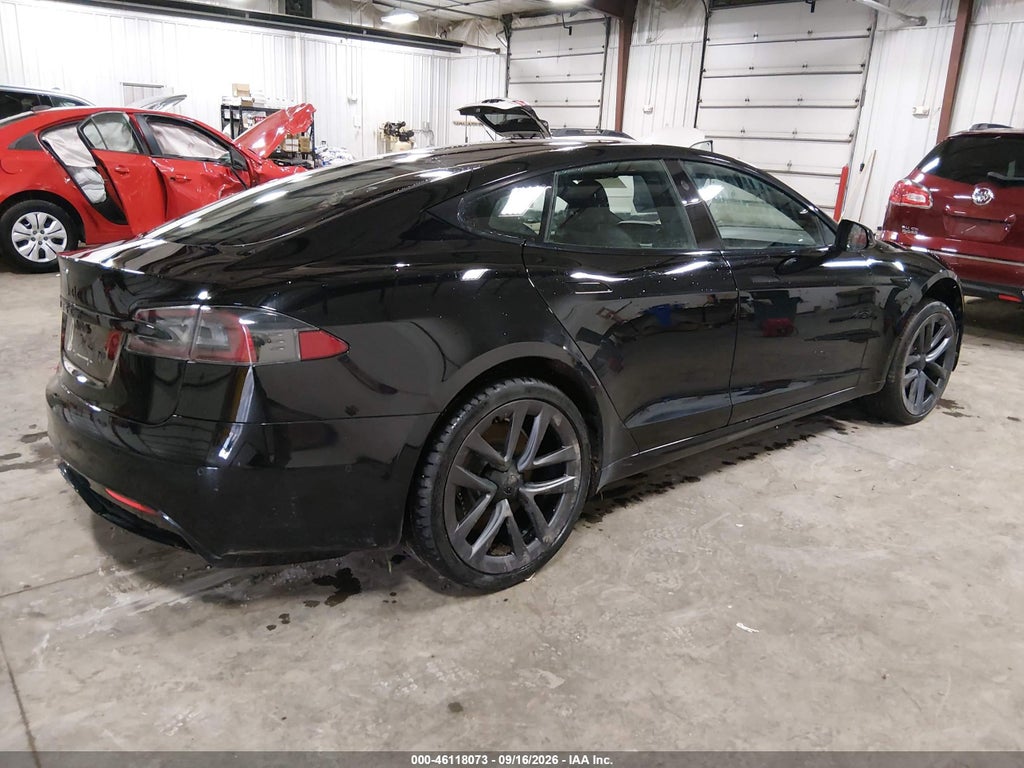 Tesla Model S 2021