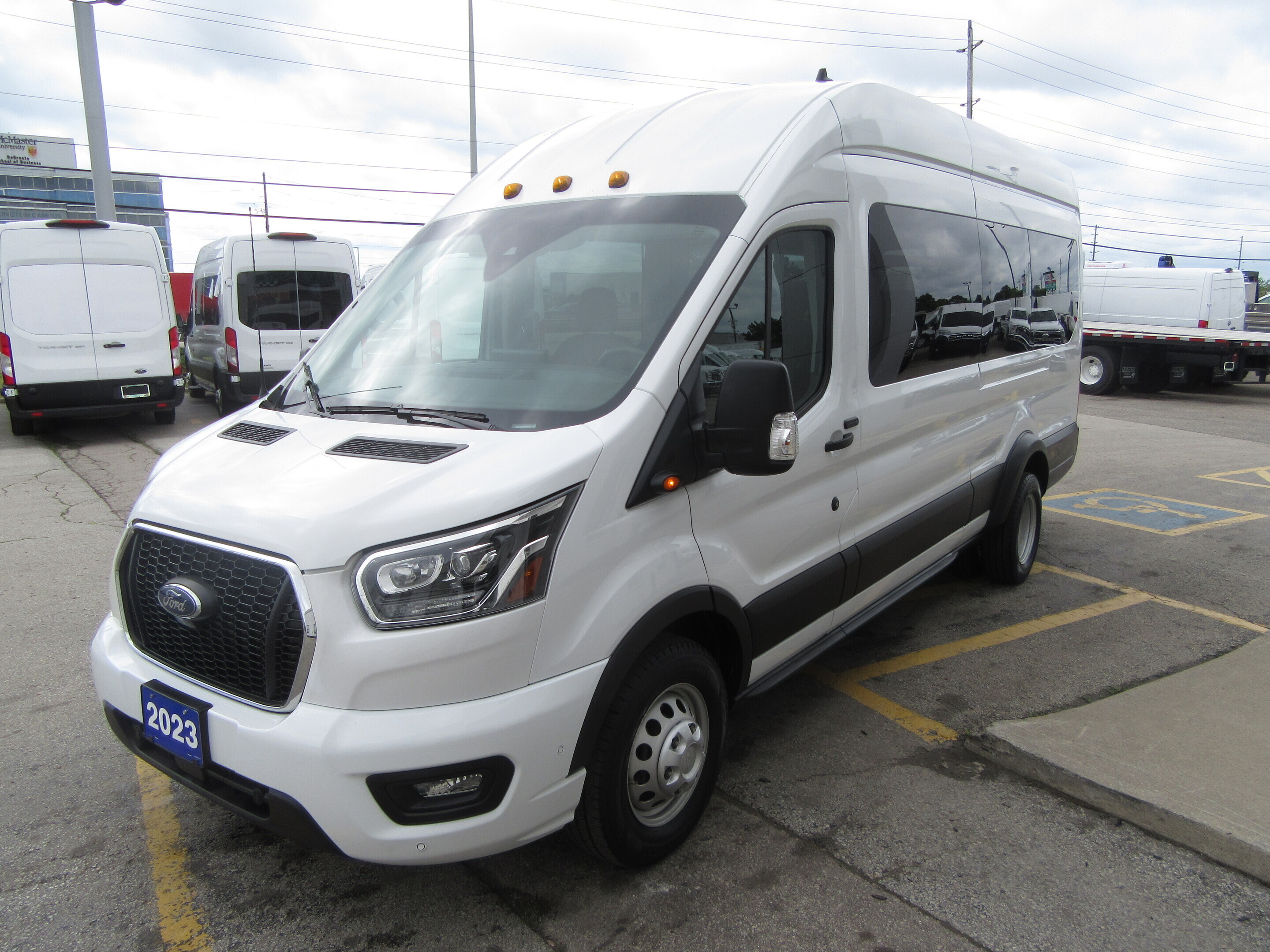 Ford Transit 2023