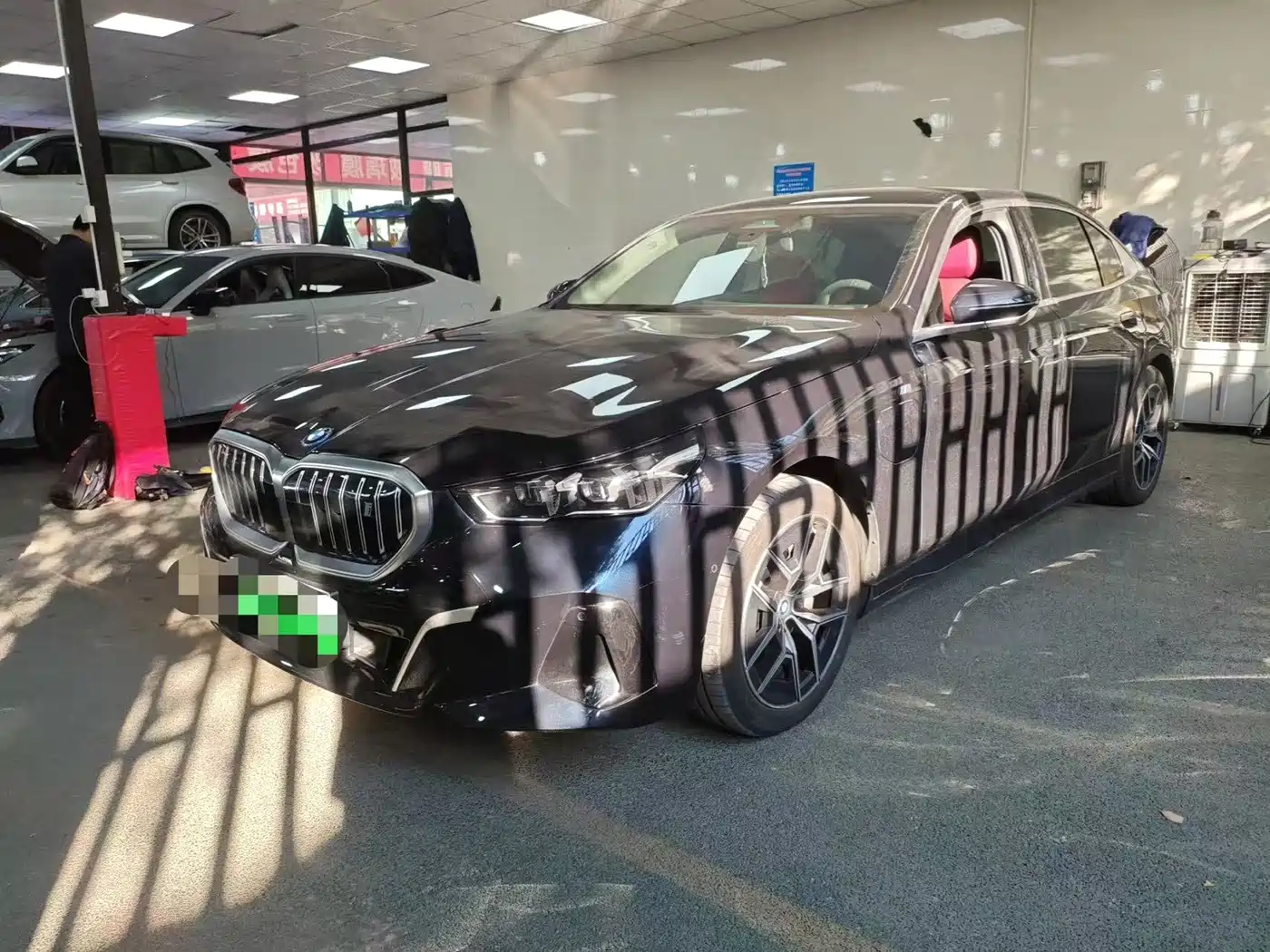 BMW i5 2025