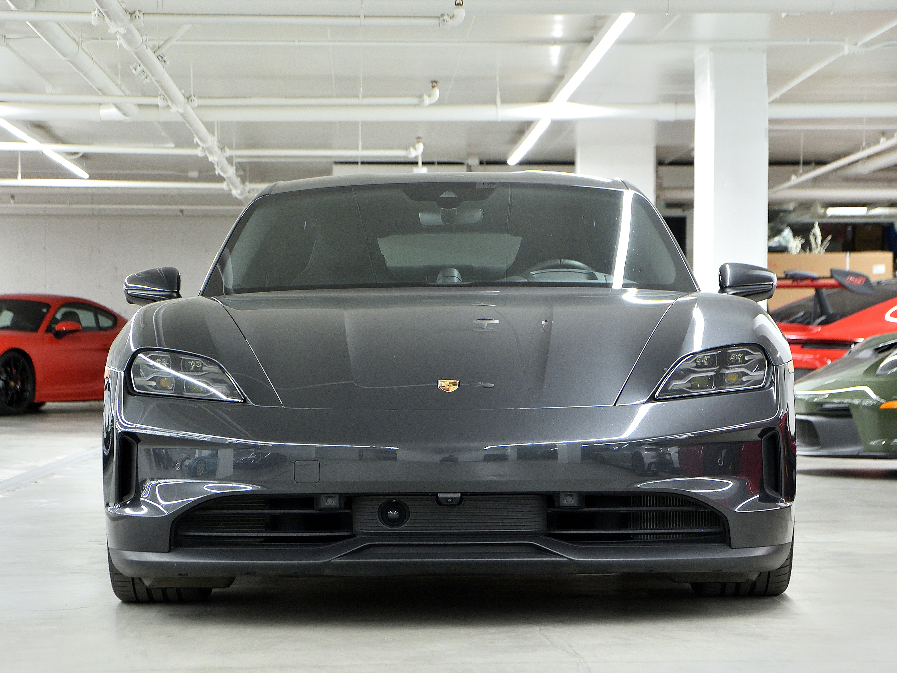 Porsche Taycan 2025