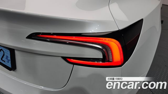 Tesla Model 3 2025