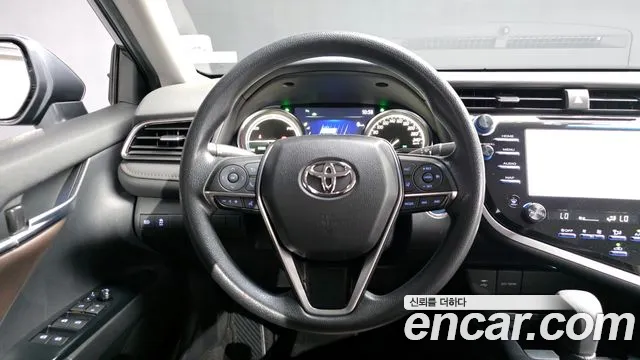 Toyota Camry 2020
