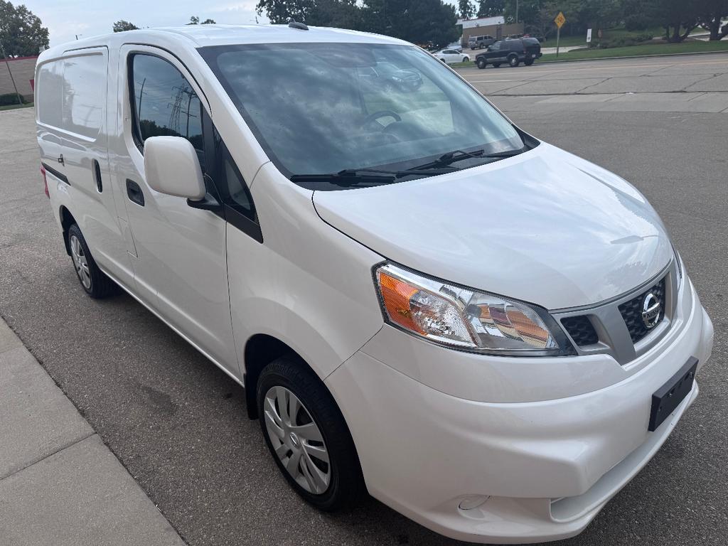 Nissan NV200 2021