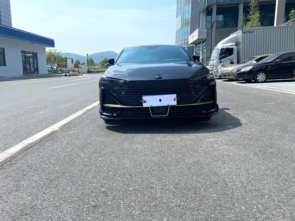 Changan UNI-V 2022
