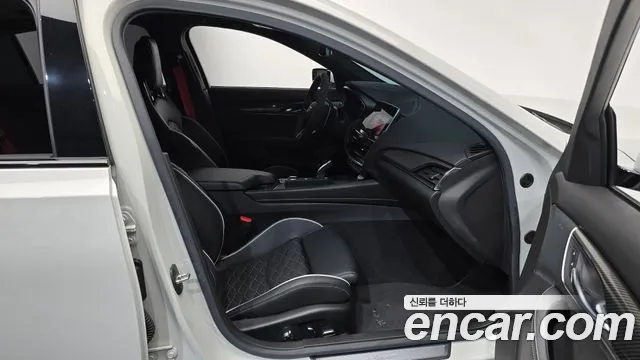 Cadillac CT5-V 2022
