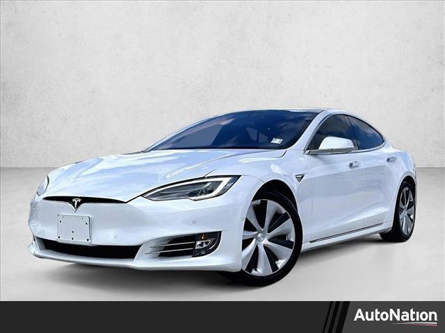 Tesla Model S 2021